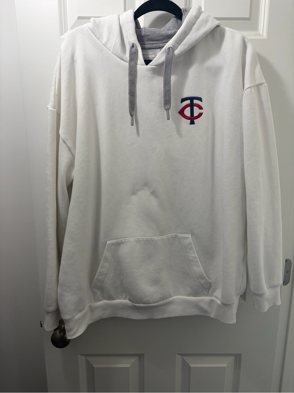MN Twins Hoodie with Embroidered Logo Hoodie Women’s 2X